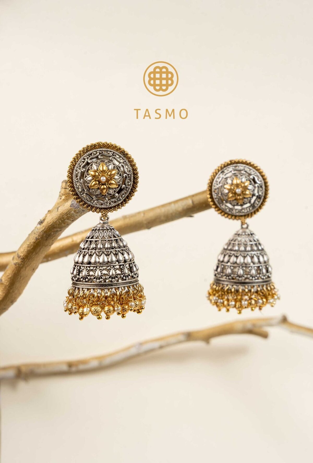 TM 6241 - Stunning Jhumka