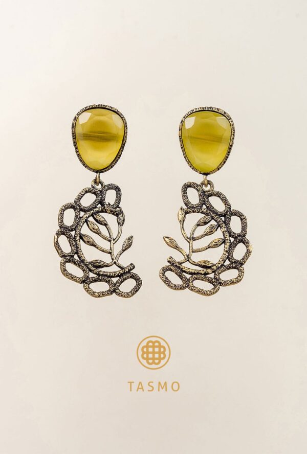 TM 6218 - Antique Laser Cut Earring with Semi-Precious Stone.