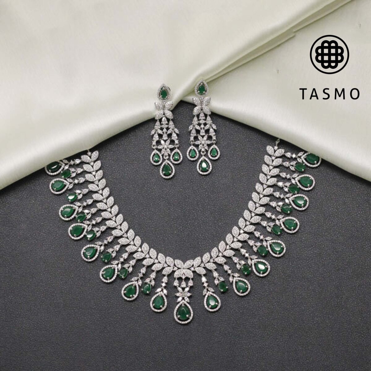 TM 1502 - Fayruz Neckless Set