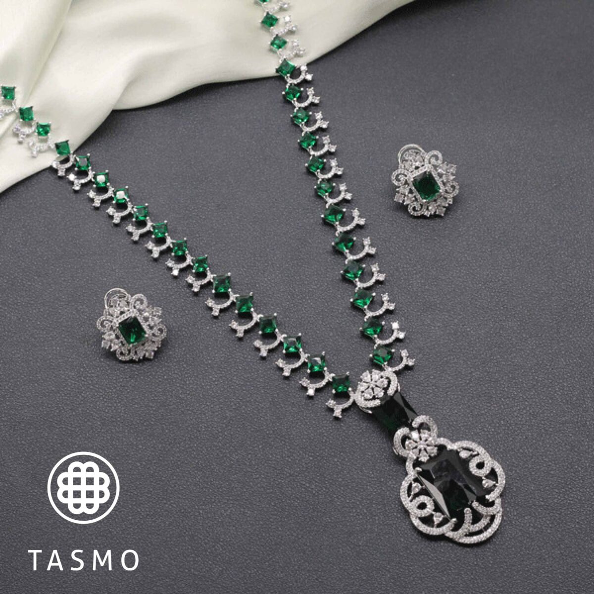 TM 1506 - Samara Neckless Set