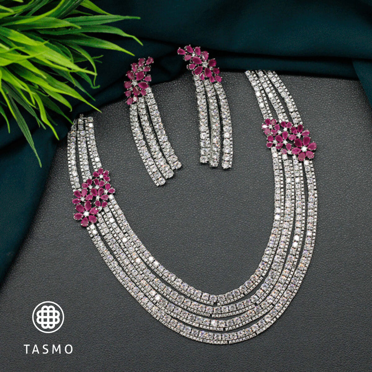 TM 1521 - Stellara Neckless Set