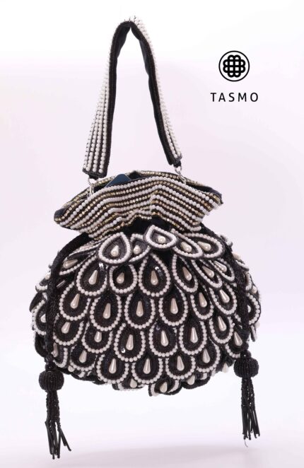 TM 7959 - Exquisite Black Potli
