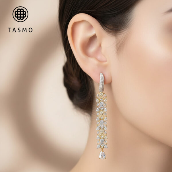 TM 6243 - Golden Cascade Plume