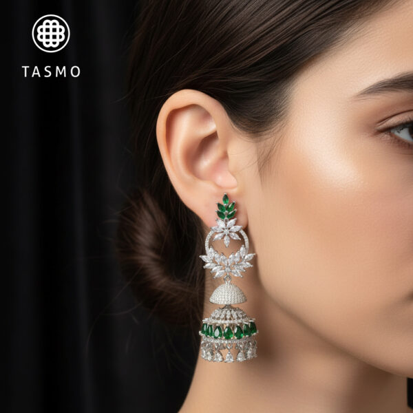 M 6232 - Emerald Empress Jhumka